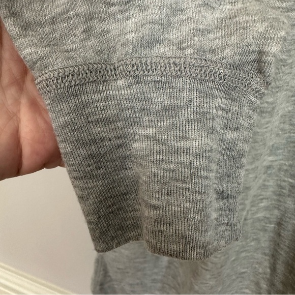 ColdPruf Women’s Gray Long Sleeve Crew Neck Hi/Lo Wool Blend Top Sz L GUC - Picture 5 of 7